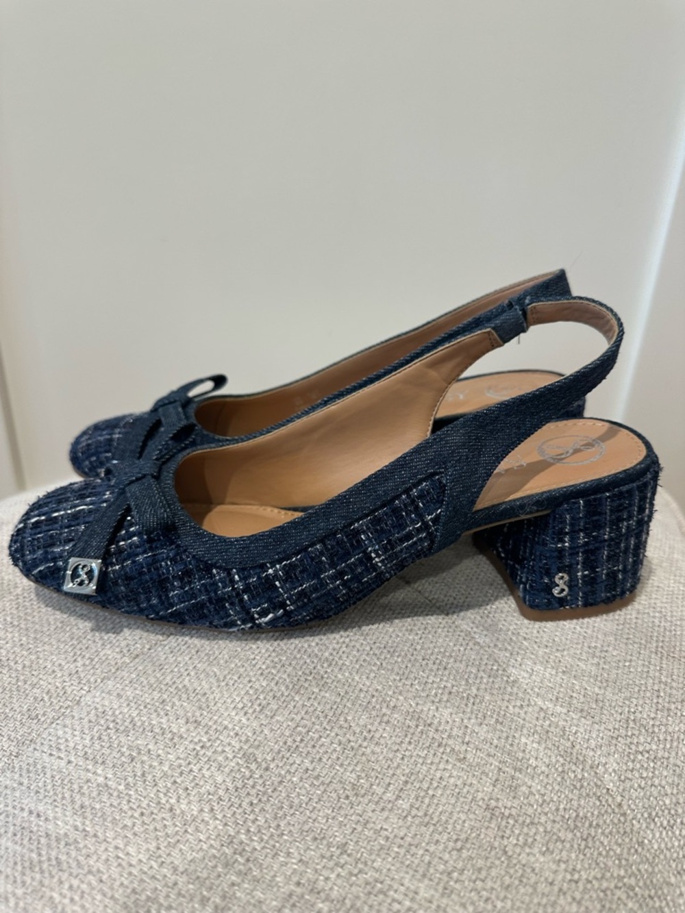 Sam & Libby size 8 Giselle Blue tweed slingback and pumps.